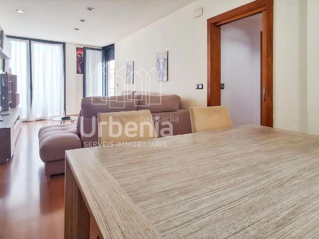 Dúplex en venta en Tordera, Tordera. Dúplex con 2 terrazas en pleno centro de Tordera!. Dúplex.