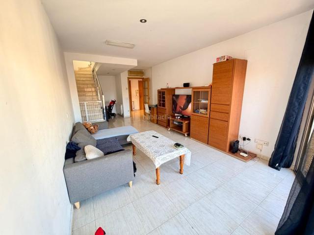 Dúplex en venta en Tordera, Tordera. Dúplex en el centro, 2 habitaciones Buhardilla y terraza de 10 m2. Dúplex.