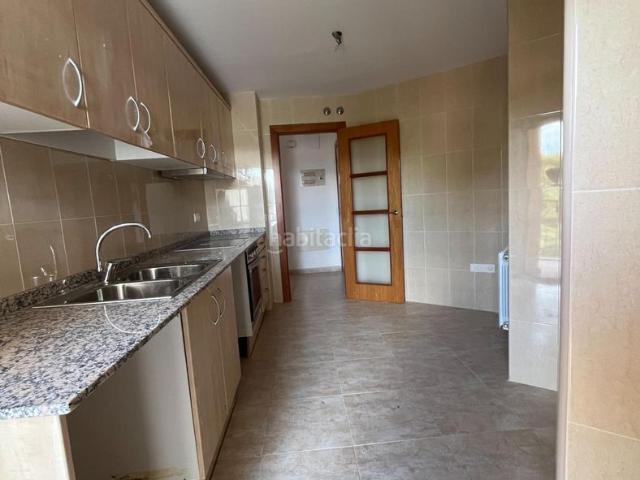 Dúplex en venta en Tordera, Sant Pere. Amplio Dúplex 4h 3b con Terraza y Ascensor en Sant Pere Tordera opcion pk. Dúplex.
