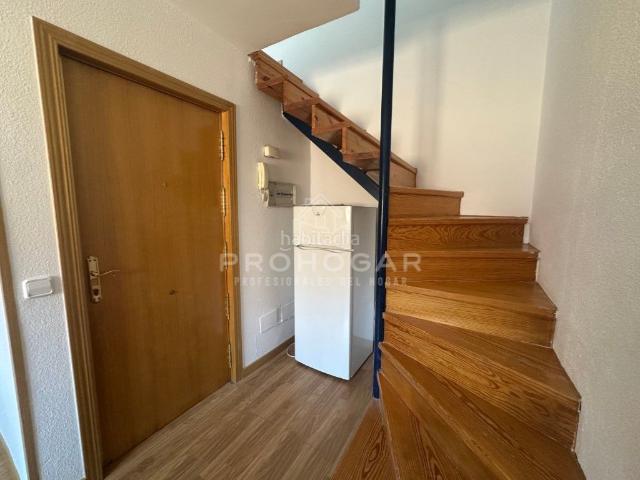 Dúplex en venta en Torrelaguna. Dúplex listo para entrar a vivir con garaje y trastero. Dúplex.