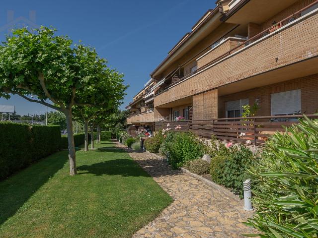 Dúplex en venta en Torrelodones, Casco Antiguo. Dúplex en calle Peñalara, Casco Antiguo, Torrelodones. Dúplex.