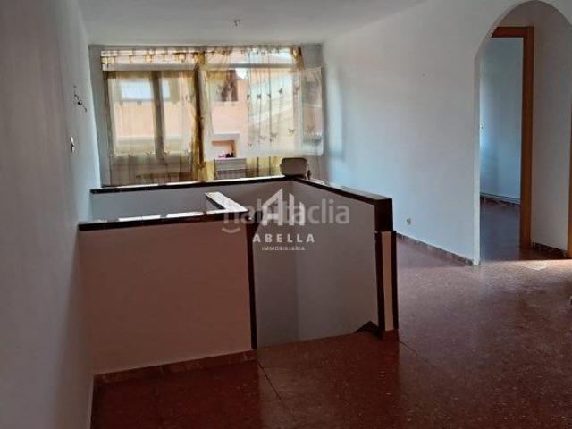 Dúplex en venta en Tàrrega. Oportunidad Única en Tàrrega Espectacular Dúplex de 142m con Parking. Dúplex.
