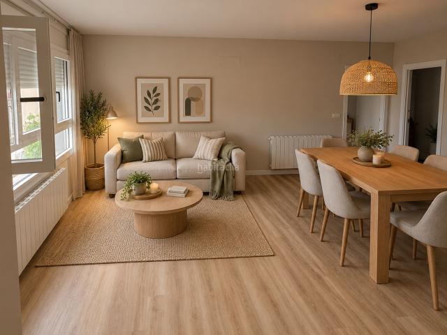 Dúplex en venta en Tàrrega. DÚPLEX AMB TERRASSA A TÀRREGA. Dúplex.