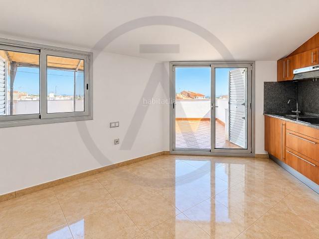 Dúplex en venta en Terrassa, Cementiri Vell. ÁTICO DÚPLEX CON TERRAZA Y DOS PLAZAS DE PARKING. Dúplex.
