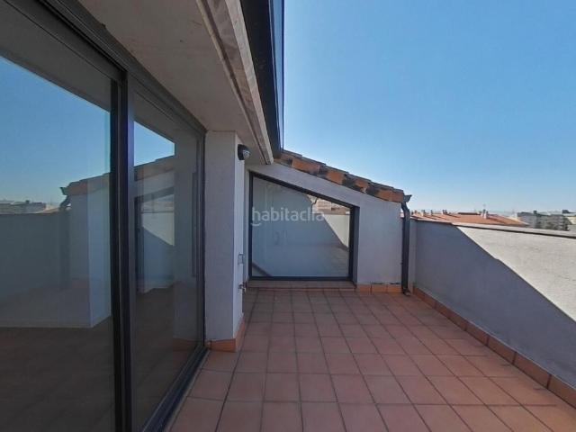 Dúplex en venta en Terrassa, Egara. llogat només per a inversor. Dúplex.