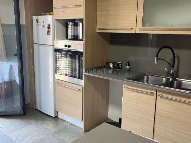 Dúplex en venta en Tremp Pirineos. Dúplex reformado con terraza, 2 habitaciones y 2 baños, listo para entrar a vivir. Dúplex.