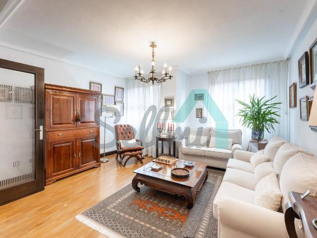 Dúplex en Venta en Vallobín