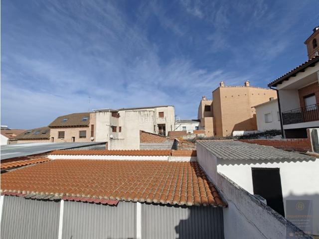 Dúplex en venta en Valmojado. VIVIENDA PARA ENTRAR A VIVIR EN VALMOJADO. Dúplex.