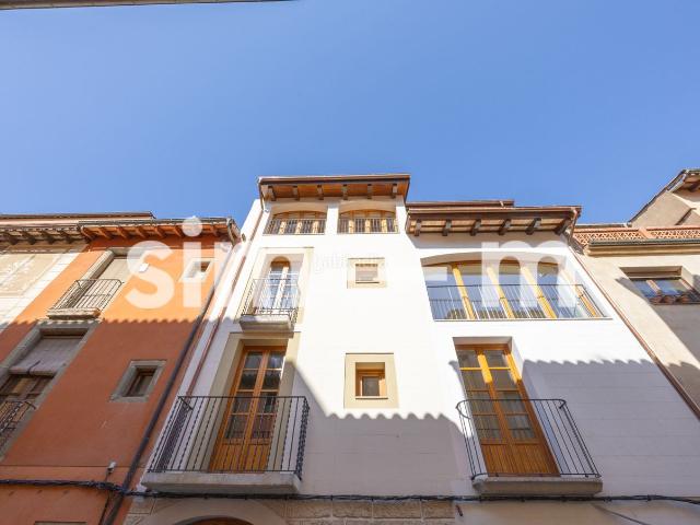 Dúplex en venta en Vic, Nord. Dúplex nova promoció en zona privilegiada de la ciutat. Dúplex.