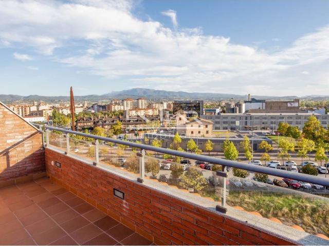 Dúplex en venta en Vic, El Sucre El Nadal. Dúplex en venta en NordEl SucreUniversitat. Dúplex.