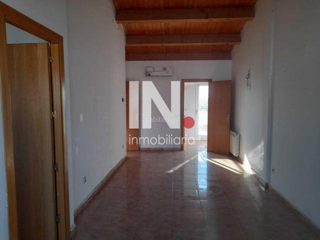 Dúplex en venta en Vilanova de la Barca. Dúplex de 4 habitaciones con terrazas, parking y trastero en Vilanova de la Barca, Lleida. Dúplex Vilanova de la.