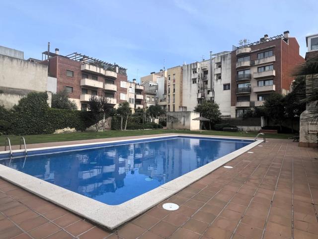 Dúplex en venta en Vilafranca del Penedès, Sant Julià. Dúplex lluminós amb terrassa i piscina al cor de Vilafranca. Dúplex Vilafranca del.