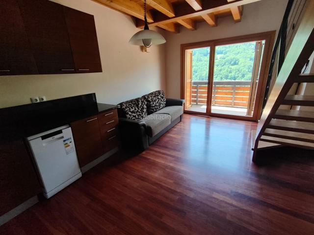 Dúplex en venta en Vilallonga de Ter Pirineos. Ref 1381. Dúplex Vilallonga de.