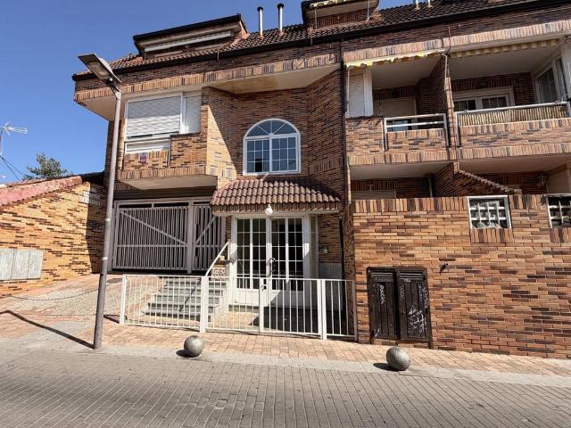 Dúplex en Venta en Villalba Pueblo
