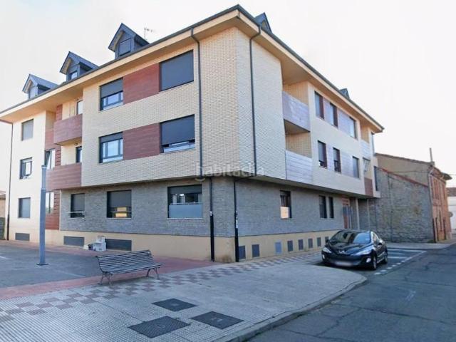 Dúplex en venta en Villaquilambre. INMUEBLE EN RENTABILIDAD EN VILLAOBISPO DE LAS REGUERAS. Dúplex.