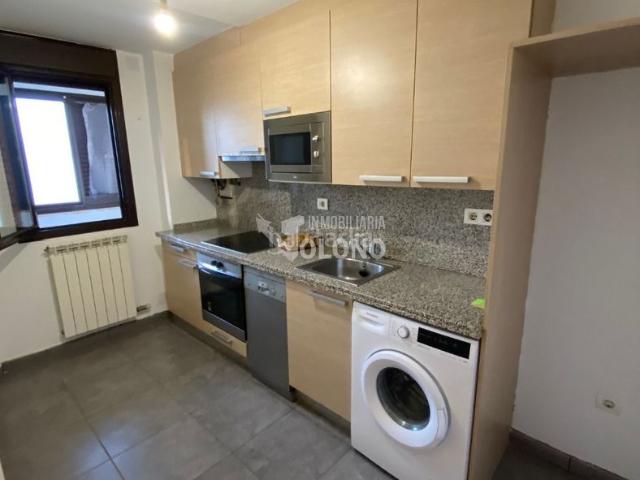 Dúplex en venta en Zarratón. Duplex con garaje cerrado. Dúplex.