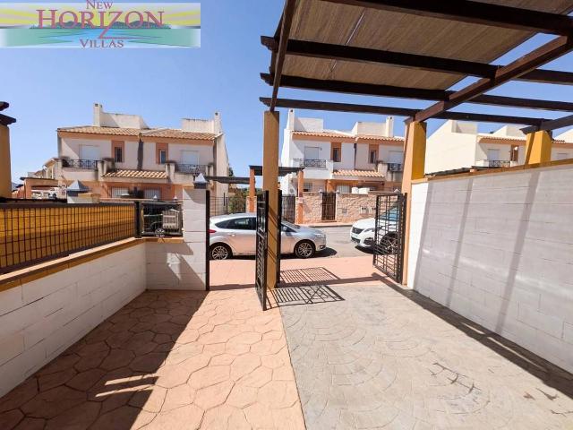 Dúplex en Venta en Zurgena