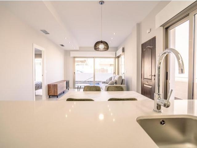Dúplex en Villamartin con jardin y piscina privada