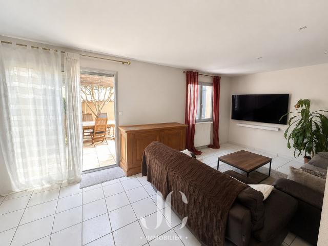 Duplex Esprit Maison de village, 4 Chambres, Jardin & Garage MORANCÉ