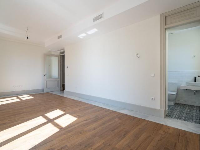 Duplex exclusivo de lujo en un mansión histórica en Paseo de. 313m² Monte Victoria