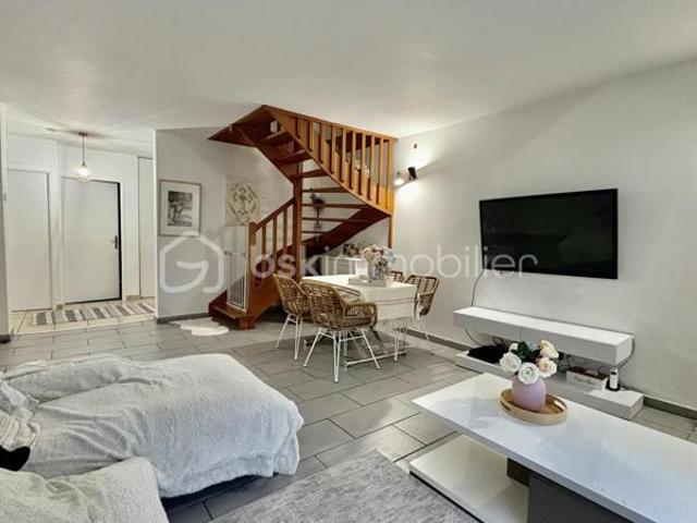 DUPLEX F4 SUR LA COMMUNE DE RIS ORANGIS 91130