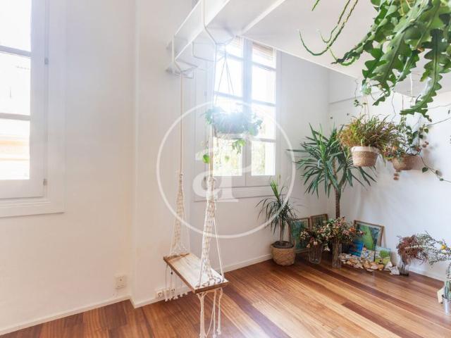 Duplex for rent in Gràcia