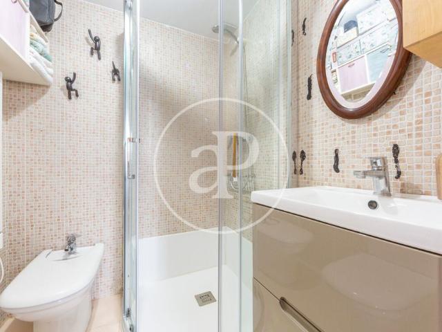 Duplex for rent with Terrace in San Francesc Valencia