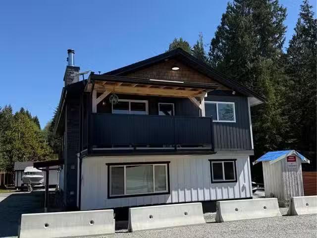 Duplex for sale in Bamfield, 251 Frigate Rd, 1034325