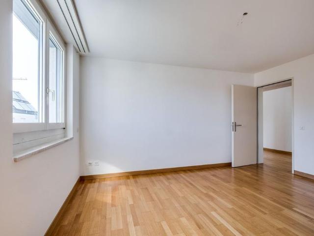 Duplex Familienwohnung zu vermieten