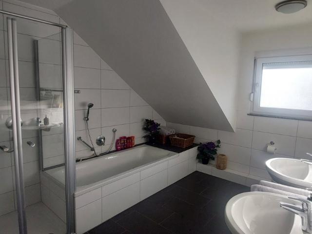 Duplex house in a quiet area to rent now