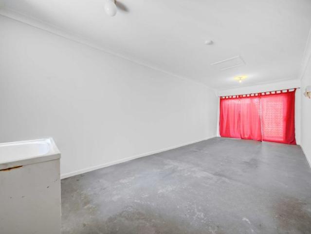 Duplex In Central Location!