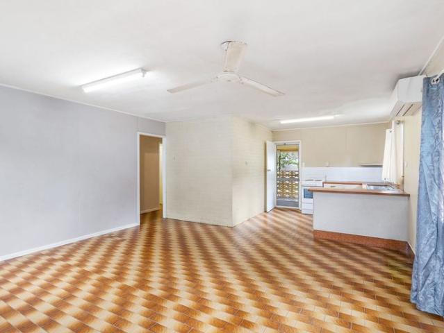Duplex In Absolute Blue Chip Location