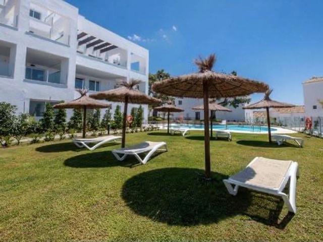 Duplex in Altos de los Monteros