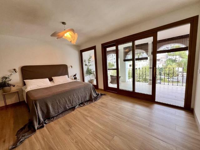 Duplex in La Heredia