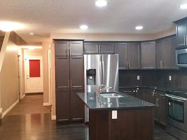 Duplex in McConachie Landing with Central Air conditioning