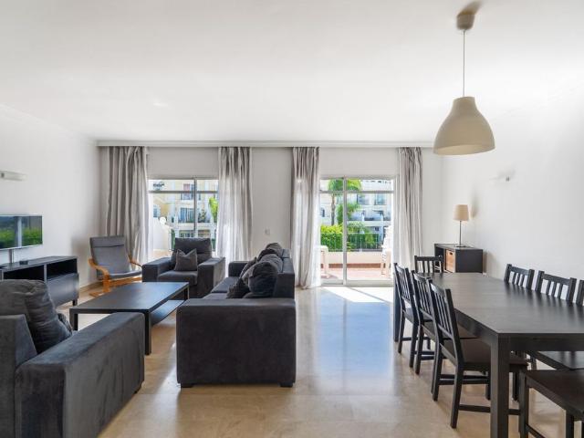 Duplex in Nueva Andalucía