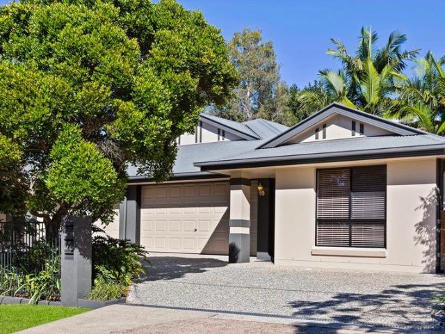Duplex in the heart of Nambour