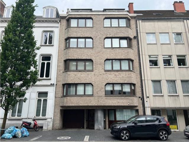 DUPLEX IN VOLLE CENTRUM 2 SLAAPKAMERS TERRAS FIETSENSTALLING te AALST