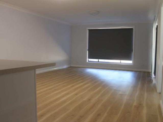 Duplex On Ross Hill