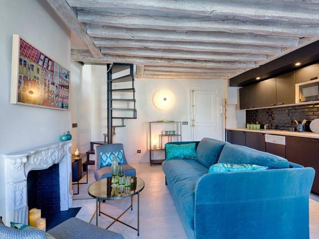 Duplex on rue de Babylone 75006