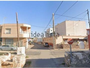 DÚPLEX OCUPADO POR PERSONA SIN JUSTO TÍTULO