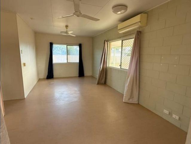 Duplex Living in Condon inc Power