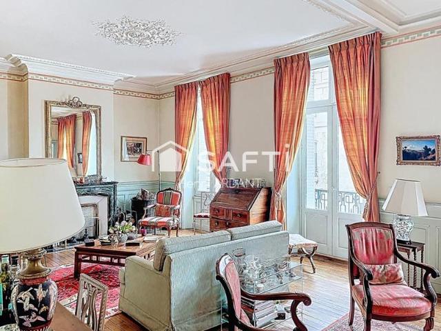 Duplex limoges prefecture avec ascenseur et parking !