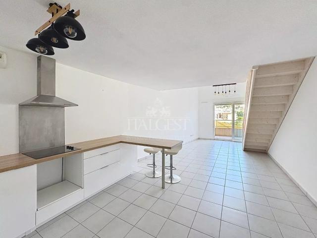 Duplex lumineux et contemporain sur les hauteurs de Nice 74m² Nice