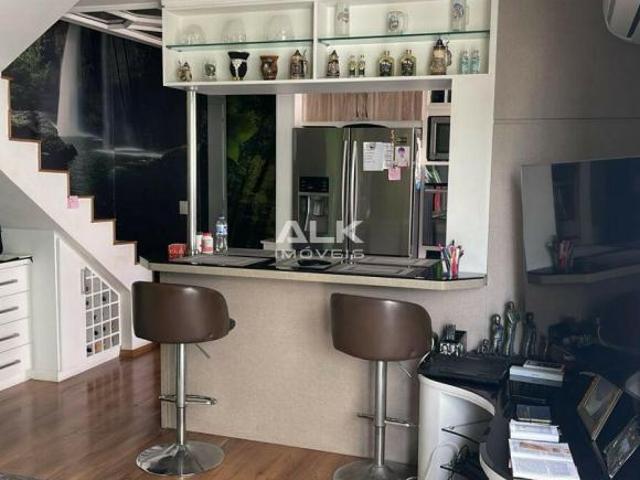 Duplex Mobiliada no Paraíso
