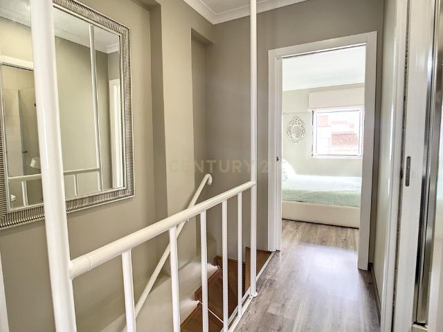 Duplex Moderno com Vista Mar em Nazaré, Leiria
