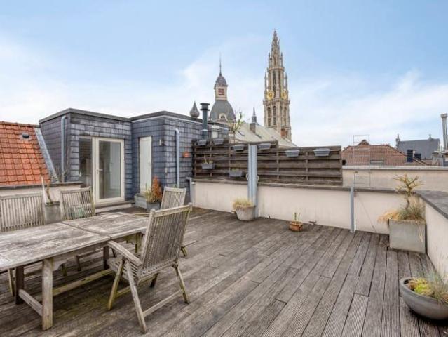 Duplex met groot dakterras in het centrum van Antwerpen