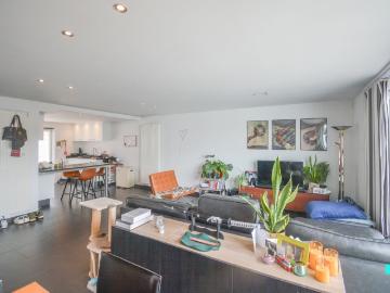 Duplex met ruim terras en garagebox Gits