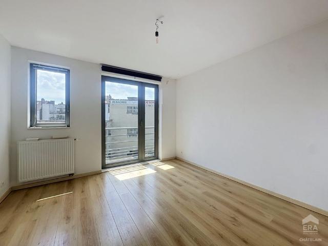 Duplex met 3 slaapkamers en terras te huur in Saint Gilles