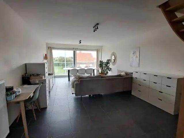 Duplex met 3 slaapkamers, Terras en Autostandplaatrs te huur in Zedelgem